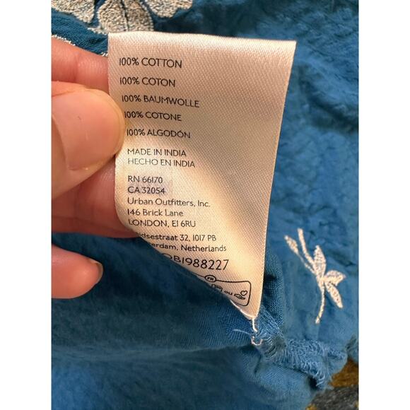 NWOT Urban Outfitters BDG Souvenir Applique Seersucker Shirt Size Medium - Picture 9 of 9